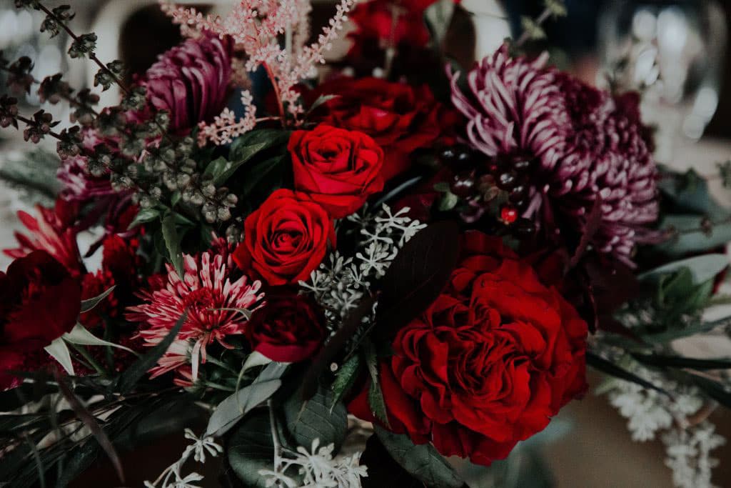 Coronas y centros de flores para el tanatorio en Caldas