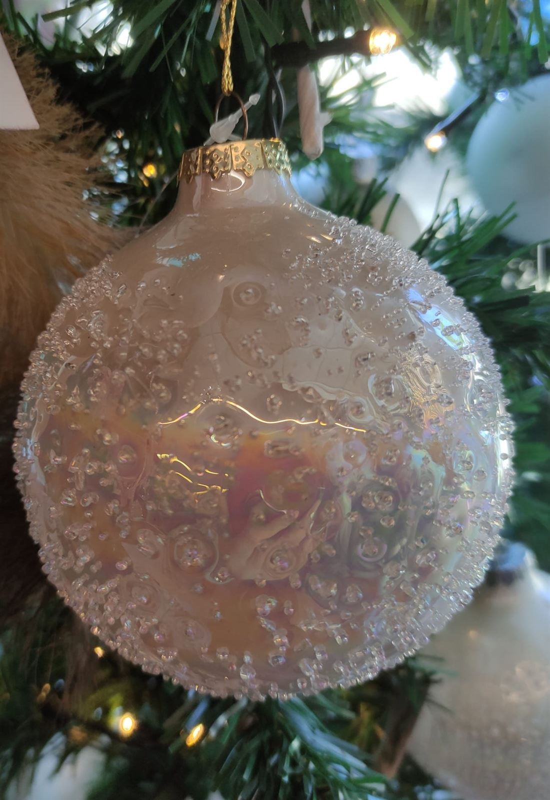 Bola árbol de Navidad blanca con cristalitos - Imagen 1