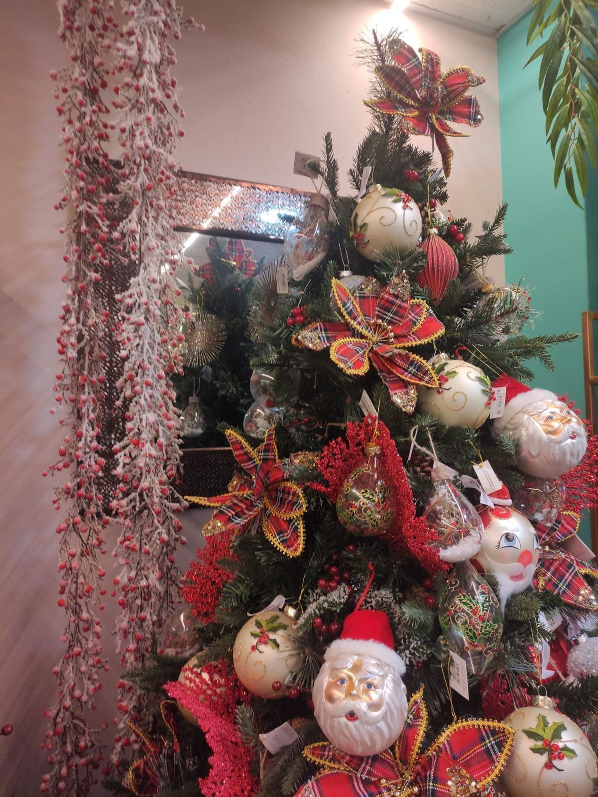 Bola árbol de Navidad cristal blanca con bordado - Imagen 3