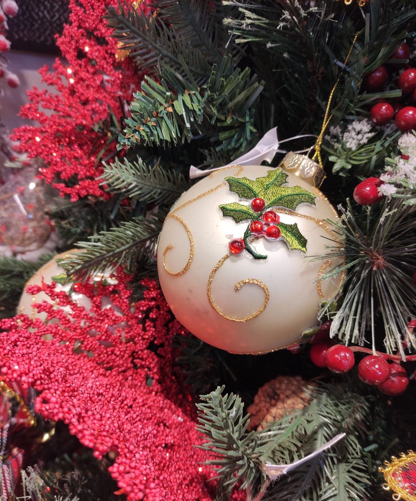 Bola árbol de Navidad cristal blanca con bordado - Imagen 4