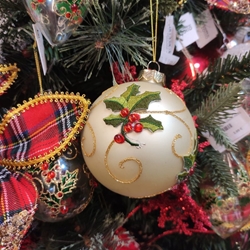 Bola de Navidad cristal blanca con bordado - Imagen 1