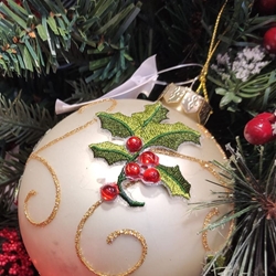 Bola de Navidad cristal blanca con bordado - Imagen 2